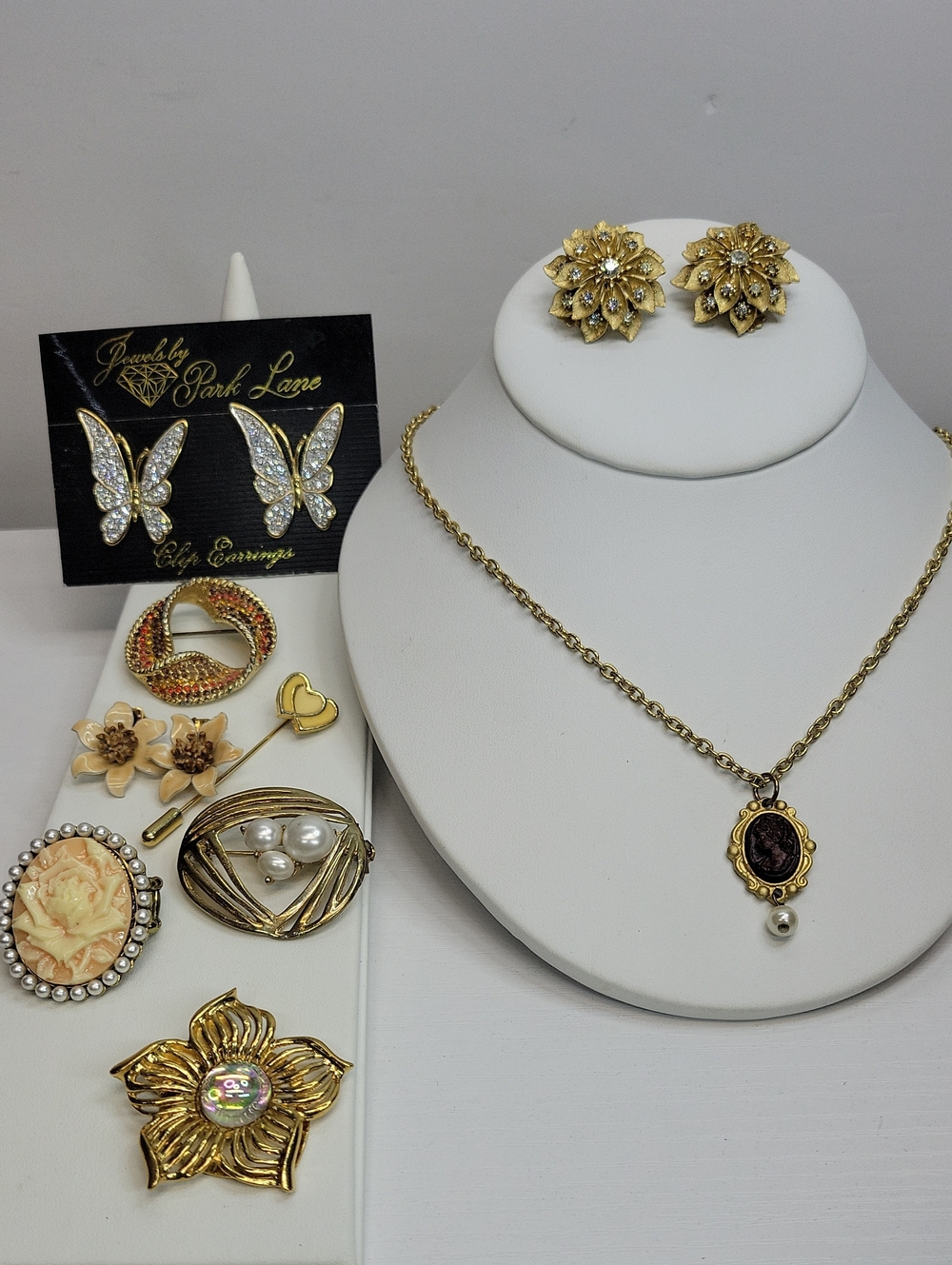 Vintage Jewelry Bundle